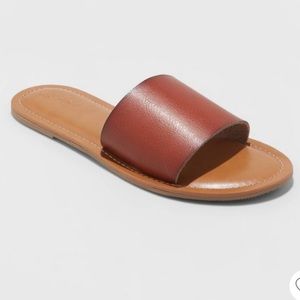 Size 7 cognac slide sandals